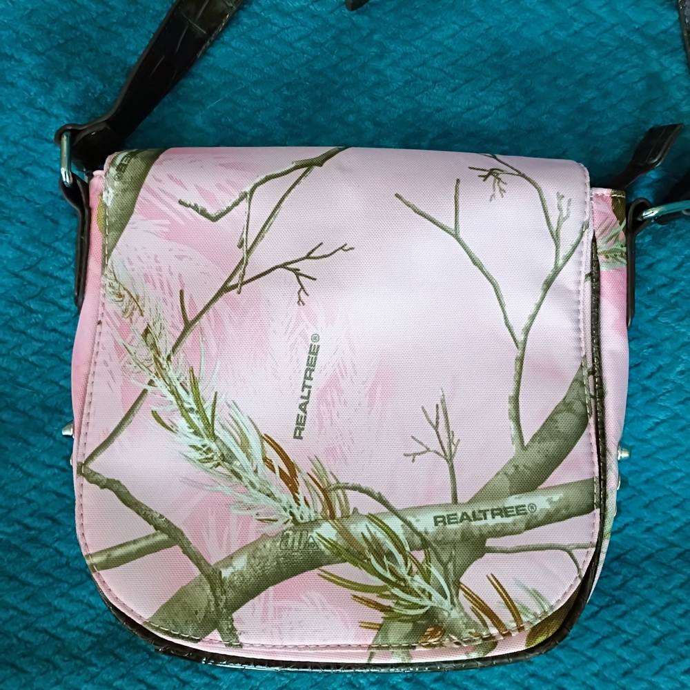 Realtree Pink Camouflage Women's Bag